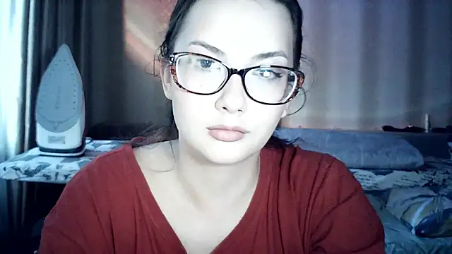 Snapshot of MoodieMira chatting on 5, 6, 2026 MoodieMira online show from 5, 6, 2026