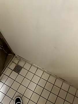 Snapshot of izmirli_azgin chatting on 10, 10, 2025 izmirli azgin online show from 10, 10, 2025