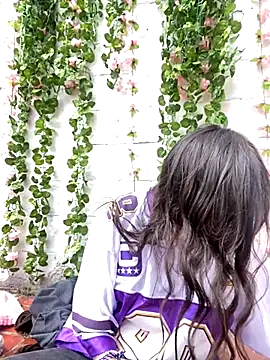 Ninfa pink online show from 15, 10, 2025