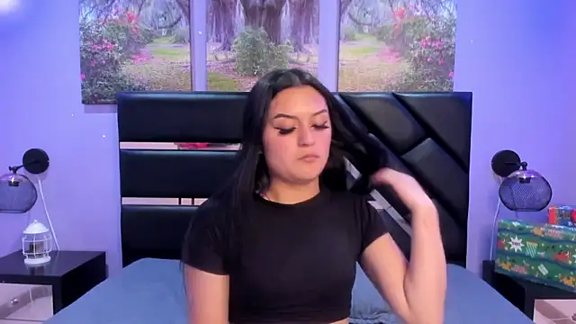 Snapshot of GAbrielaBotero chatting on 15, 12, 2025 GAbrielaBotero online show from 15, 12, 2025