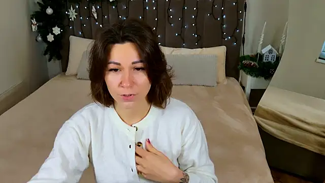 Snapshot of EdenSolis chatting on 14, 12, 2025 EdenSolis online show from 14, 12, 2025