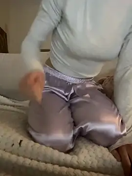 honeymalou online show from 14, 10, 2025