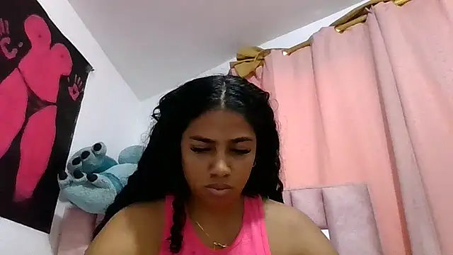 Snapshot of abby_moss_2 chatting on 12, 11, 2025 abby moss 2 online show from 12, 11, 2025