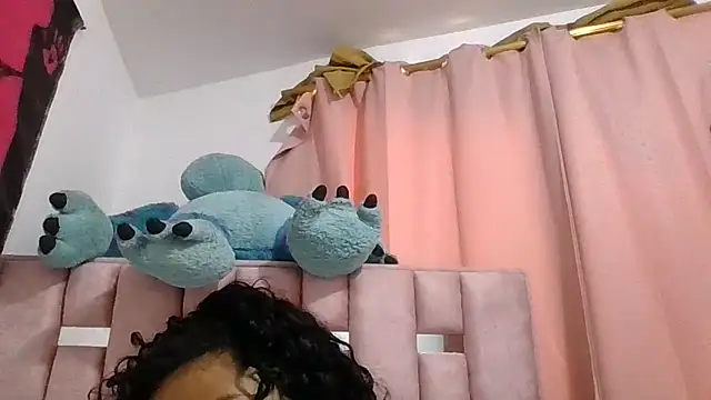 Snapshot of abby_moss_2 chatting on 19, 11, 2025 abby moss 2 online show from 19, 11, 2025