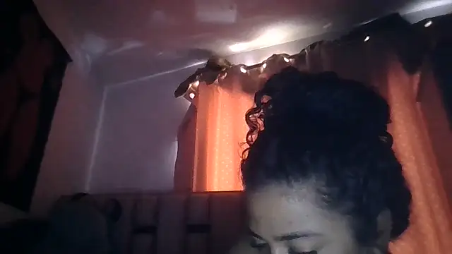 Snapshot of abby_moss_2 chatting on 22, 11, 2025 abby moss 2 online show from 22, 11, 2025