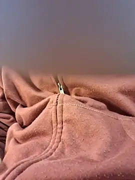 Snapshot of suisseitalie chatting on 9, 10, 2025 suisseitalie online show from 9, 10, 2025