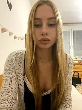 Snapshot of RemyStyles chatting on 20, 11, 2025 RemyStyles online show from 20, 11, 2025