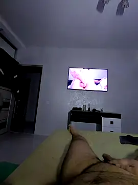 Snapshot of PapaBear05 chatting on 10, 10, 2025 PapaBear05 online show from 10, 10, 2025