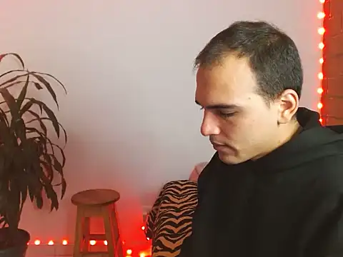 Maax3023 online show from 14, 10, 2025