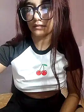 Snapshot of alisaram chatting on 12, 10, 2025 alisaram online show from 12, 10, 2025