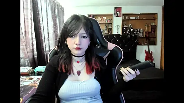 Snapshot of Maki_Zein_ chatting on 14, 11, 2025 Maki Zein online show from 14, 11, 2025