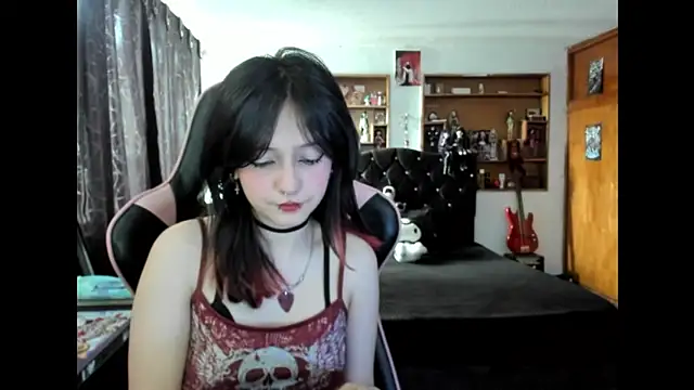 Snapshot of Maki_Zein_ chatting on 26, 11, 2025 Maki Zein online show from 26, 11, 2025