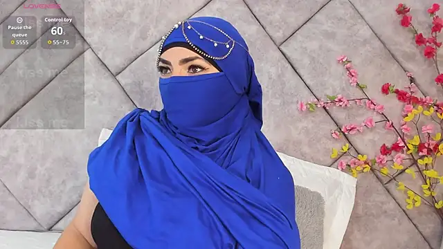  naylaa  online show from 9, 4, 2026