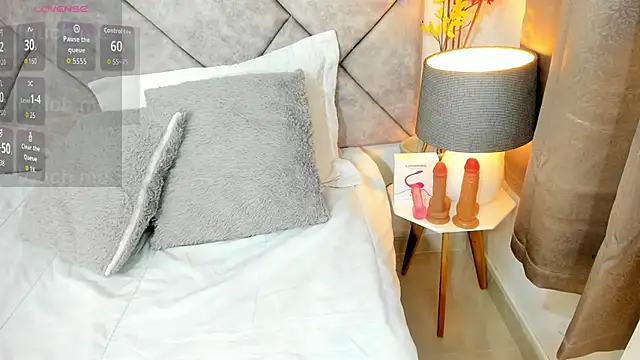  naylaa  online show from 23, 4, 2026