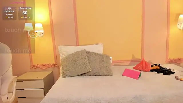  naylaa  online show from 29, 4, 2026