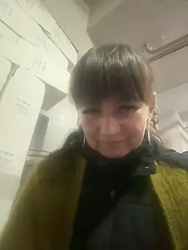 Snapshot of Butterfly8385 chatting on 25, 11, 2025 Butterfly8385 online show from 25, 11, 2025