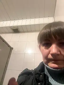 Snapshot of Butterfly8385 chatting on 3, 12, 2025 Butterfly8385 online show from 3, 12, 2025