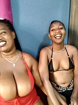Snapshot of SweetBedroomEyez chatting on 9, 4, 2026 SweetBedroomEyez online show from 9, 4, 2026