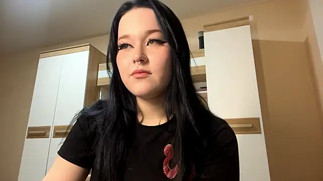 Snapshot of KristenGoodmon chatting on 12, 10, 2025 KristenGoodmon online show from 12, 10, 2025
