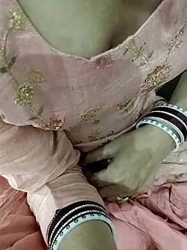 HOT-CPL-11 online show from 14, 11, 2025