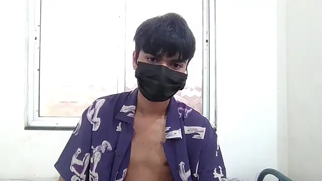 lil-twink19 online show from 17, 10, 2025