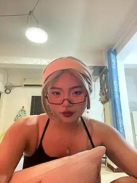 lan-xinh1 online show from 14, 10, 2025