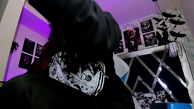 Snapshot of Evangelinejoness_ chatting on 19, 2, 2026 Evangelinejoness online show from 19, 2, 2026