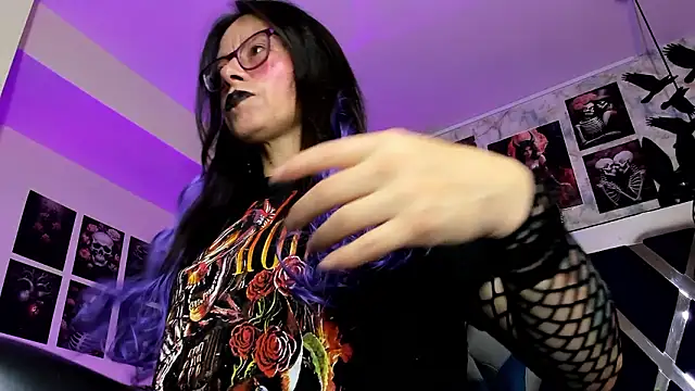 Snapshot of Evangelinejoness_ chatting on 23, 2, 2026 Evangelinejoness online show from 23, 2, 2026