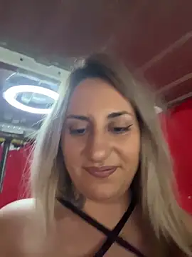 Snapshot of SinfulLovers33 chatting on 4, 11, 2025 SinfulLovers33 online show from 4, 11, 2025