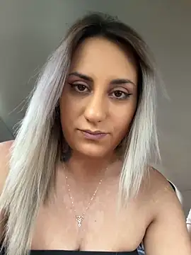 Snapshot of SinfulLovers33 chatting on 16, 11, 2025 SinfulLovers33 online show from 16, 11, 2025