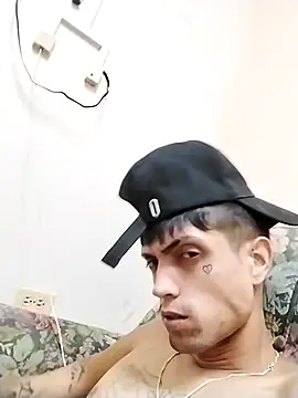 Snapshot of Laikerxxx chatting on 29, 10, 2025 Laikerxxx online show from 29, 10, 2025