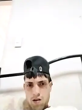 Snapshot of Laikerxxx chatting on 30, 10, 2025 Laikerxxx online show from 30, 10, 2025