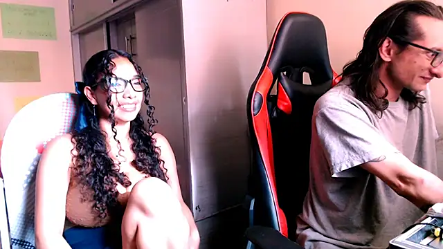 Snapshot of DreamTeachFlame chatting on 12, 10, 2025 DreamTeachFlame online show from 12, 10, 2025
