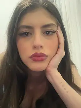 AlessiaLuxx online show from 27, 4, 2026
