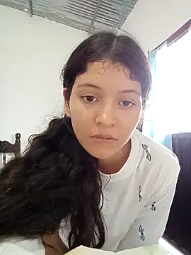Snapshot of soymelisa2 chatting on 19, 10, 2025 soymelisa2 online show from 19, 10, 2025