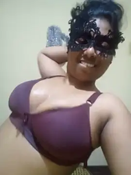 Expose Queen online show from 15, 2, 2026