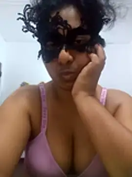 Expose Queen online show from 4, 6, 2026