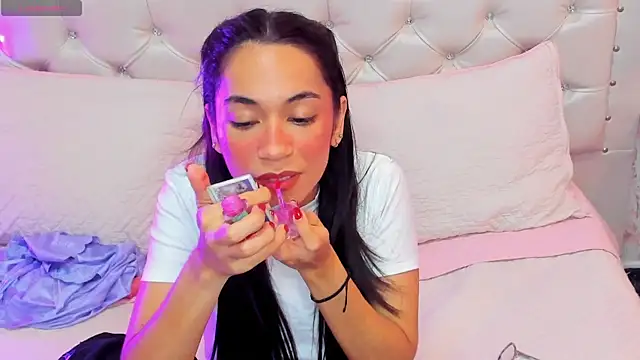 GabbiePrice online show from 23, 10, 2025