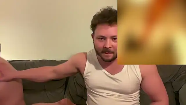 Snapshot of CurvyMilfWithBigJugs chatting on 20, 10, 2025 CurvyMilfWithBigJugs online show from 20, 10, 2025