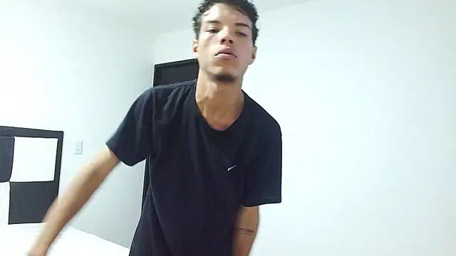 jhojan foxxx  online show from 19, 10, 2025