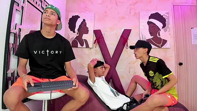 EMPIRE BOYS1 online show from 19, 12, 2025