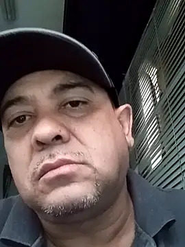 Snapshot of valboy08 chatting on 1, 2, 2026 valboy08 online show from 1, 2, 2026