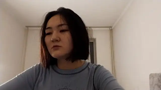 Lyndasilk online show from 3, 12, 2025