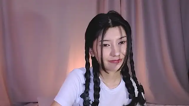 Snapshot of sunarinsun chatting on 12, 5, 2026 sunarinsun online show from 12, 5, 2026