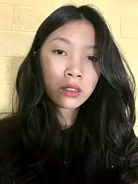 Snapshot of linh-lan1 chatting on 16, 10, 2025 linh-lan1 online show from 16, 10, 2025