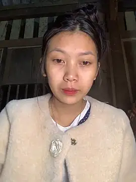 Snapshot of linh-lan1 chatting on 16, 12, 2025 linh-lan1 online show from 16, 12, 2025