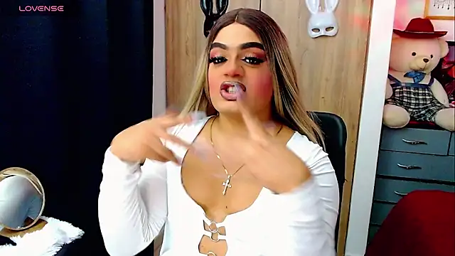 Sofiabigcock22 online show from 23, 12, 2025