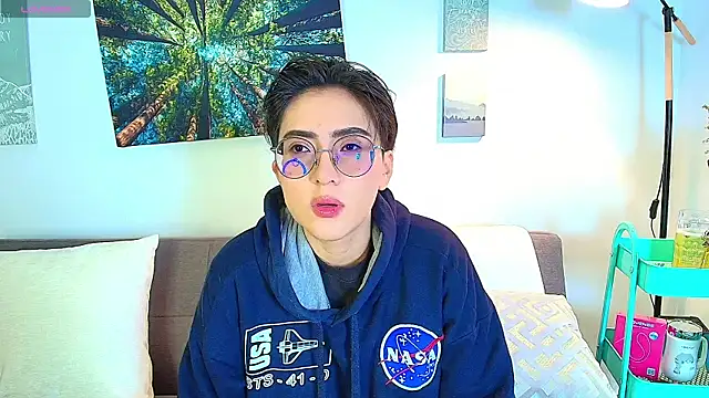 Snapshot of Alex_carter chatting on 14, 10, 2025 Alex carter online show from 14, 10, 2025