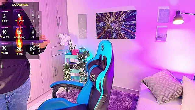 Snapshot of Alex_carter chatting on 22, 10, 2025 Alex carter online show from 22, 10, 2025