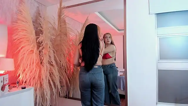 Ari lynn  online show from 7, 3, 2026